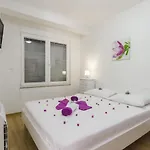 Lenija Appartamento *