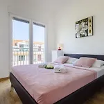 Appartamento Lenija *