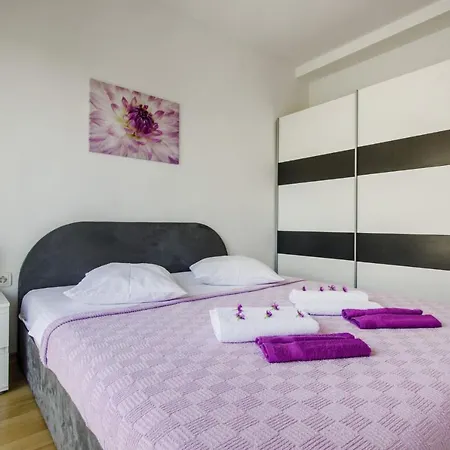 Appartamento Lenija *