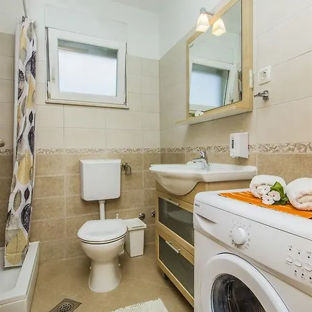 Lenija Appartamento *