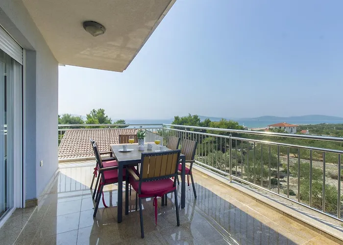 Lenija Apartamento *