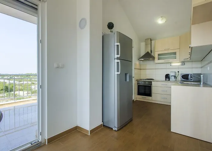 Lenija * יאדריה