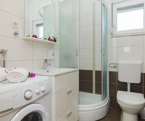 Lenija Apartamento *